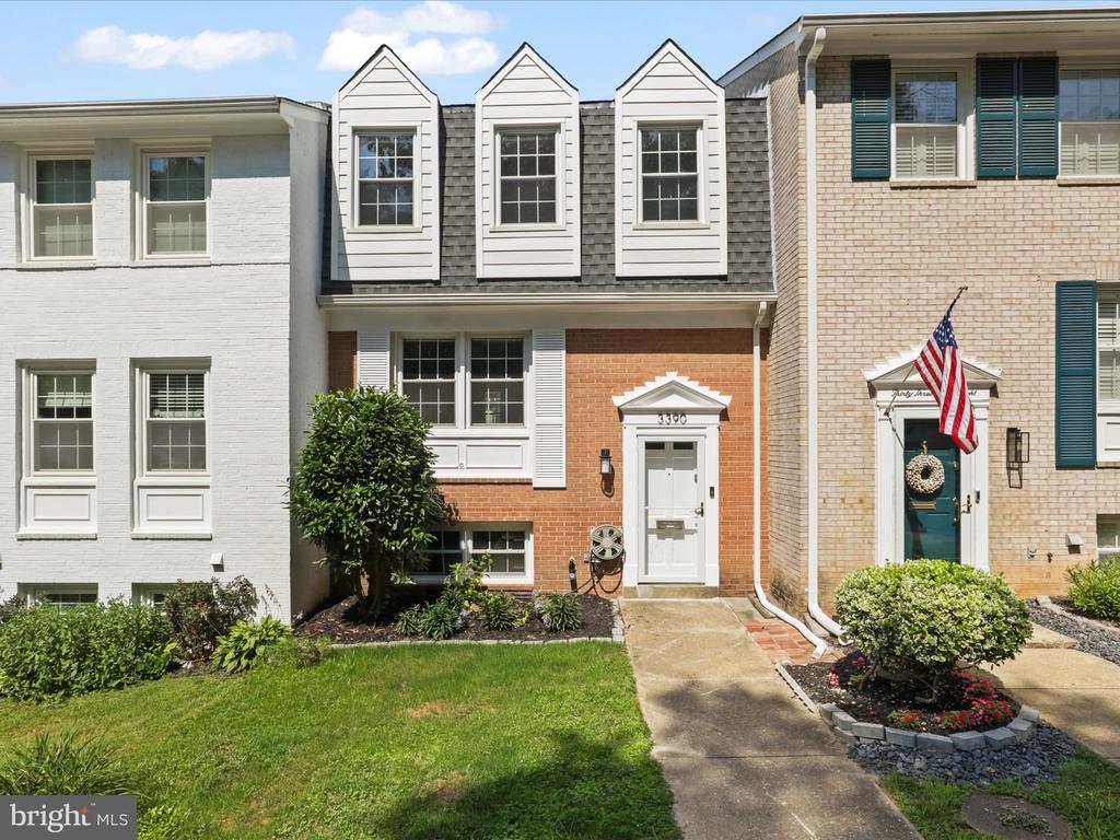 3390 WHIPPLE COURT