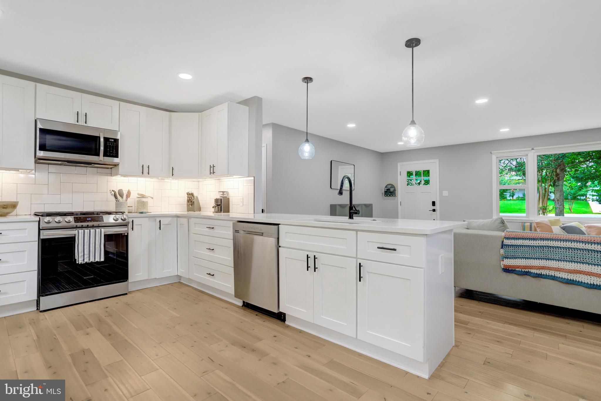 5418 INVERCHAPEL ROAD