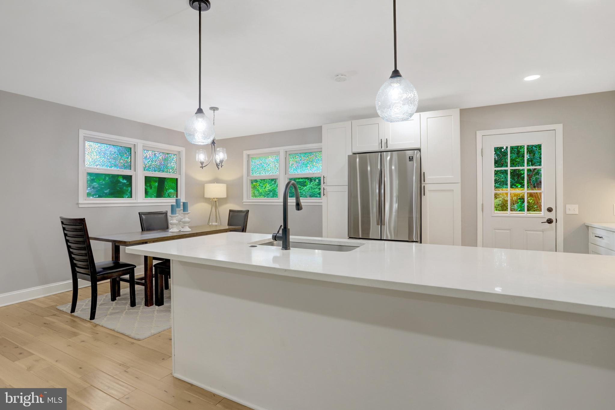 5418 INVERCHAPEL ROAD