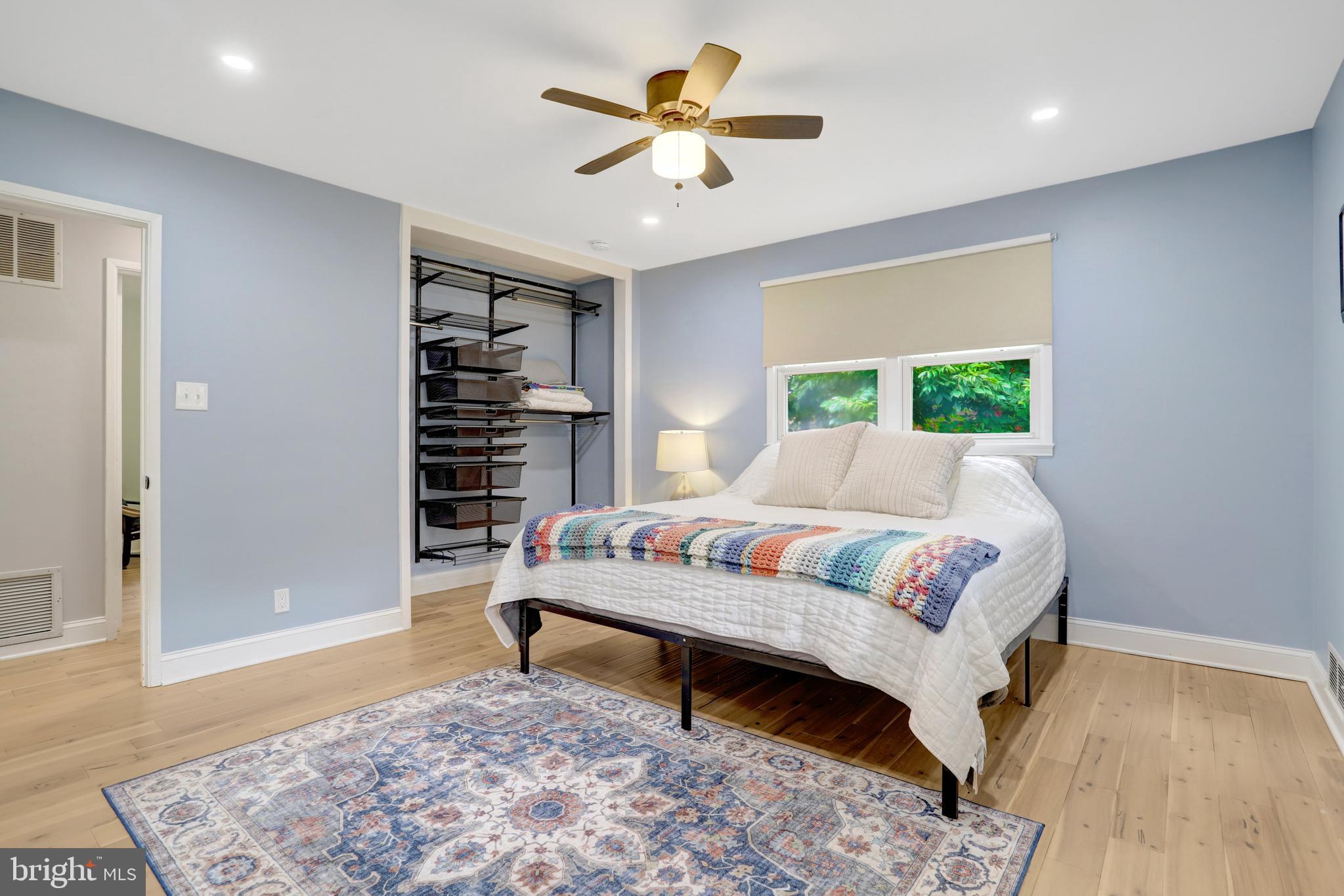 5418 INVERCHAPEL ROAD