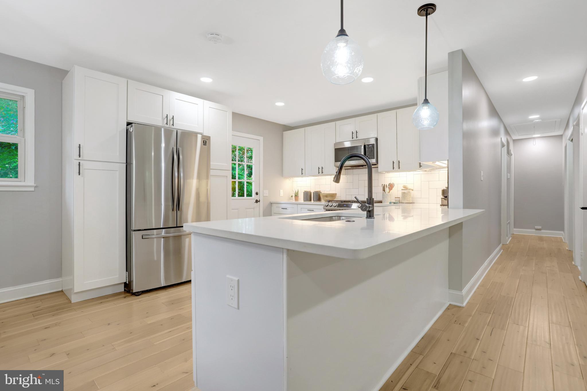 5418 INVERCHAPEL ROAD