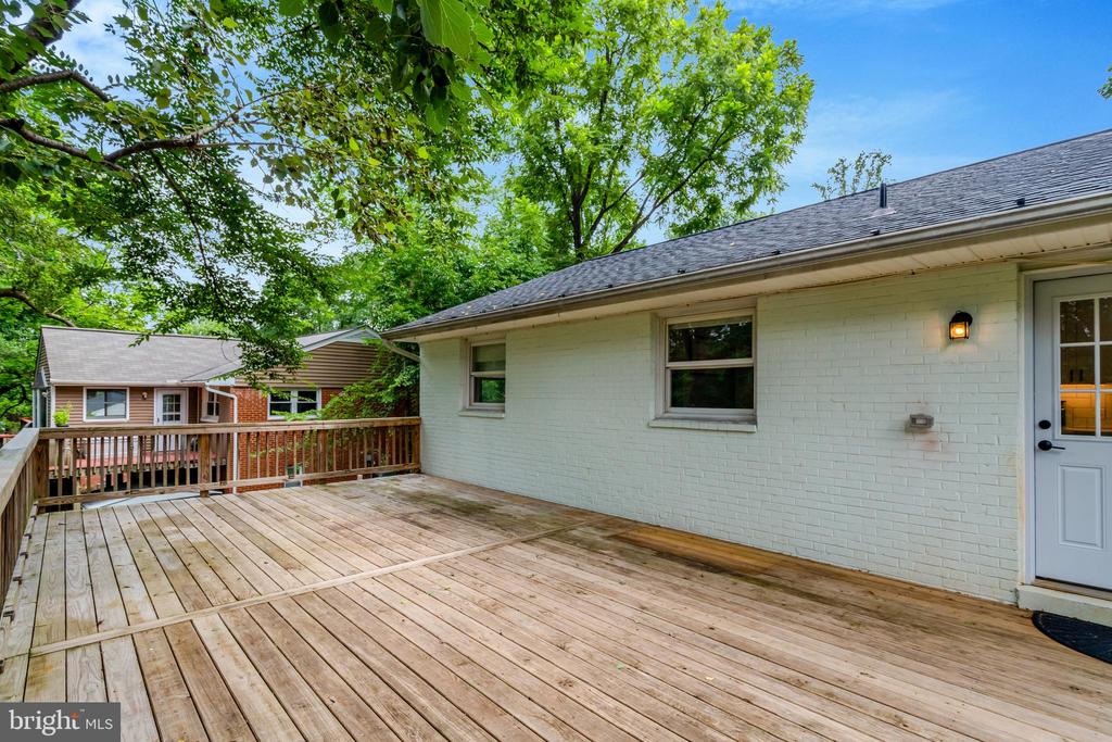 5418 INVERCHAPEL ROAD