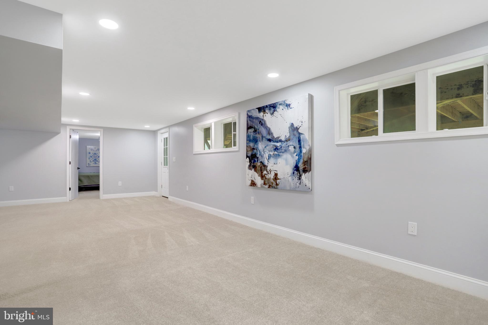 5418 INVERCHAPEL ROAD