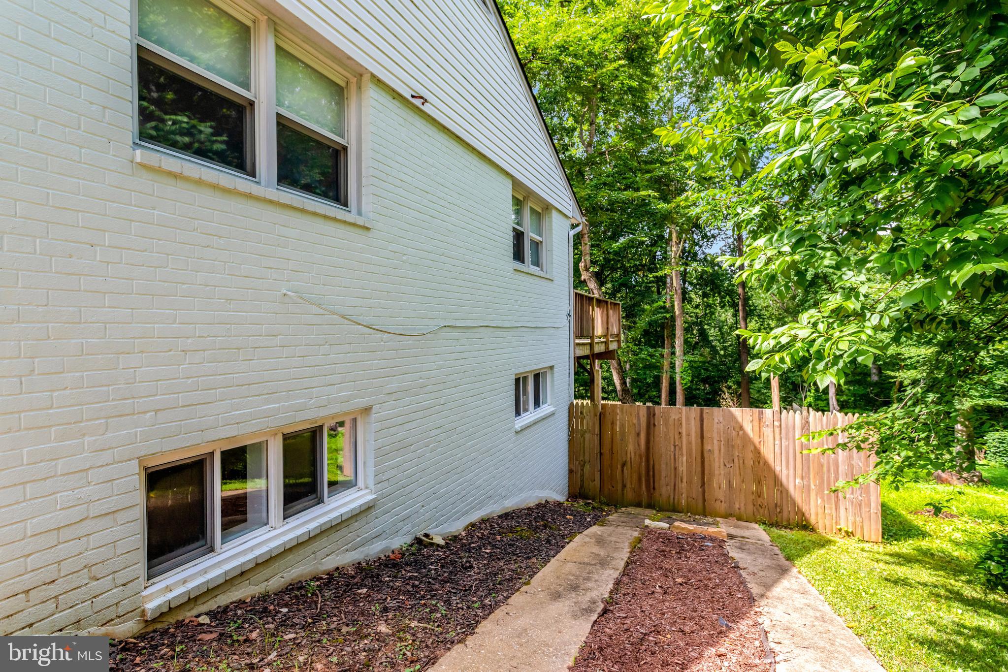 5418 INVERCHAPEL ROAD