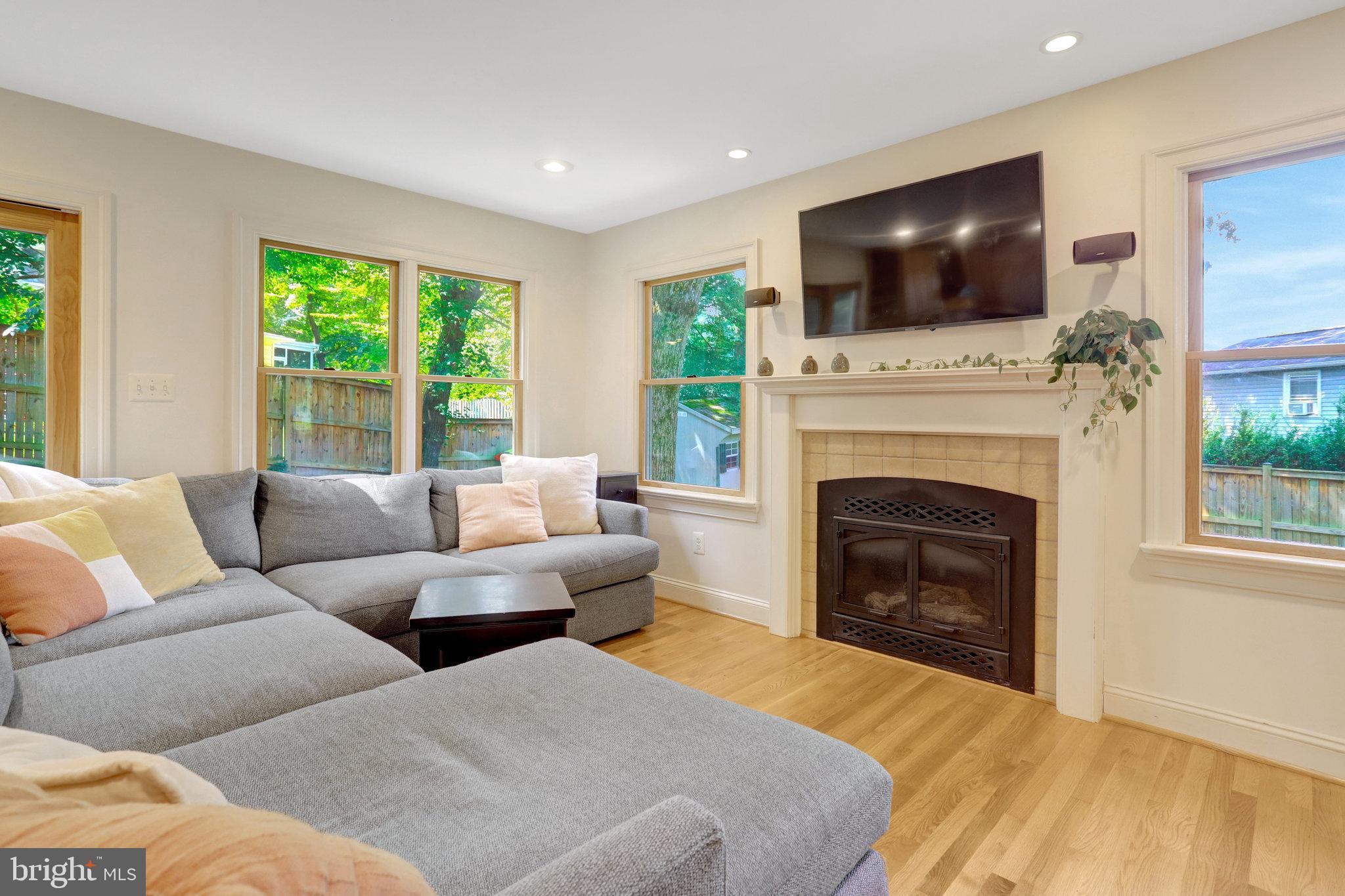 6433 OVERBROOK STREET