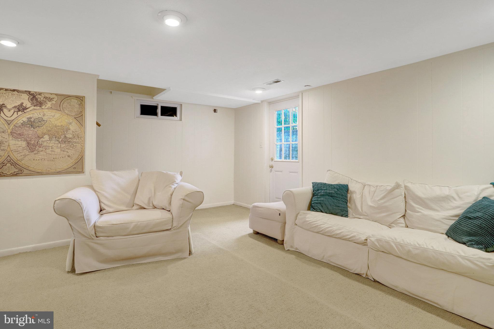 6433 OVERBROOK STREET