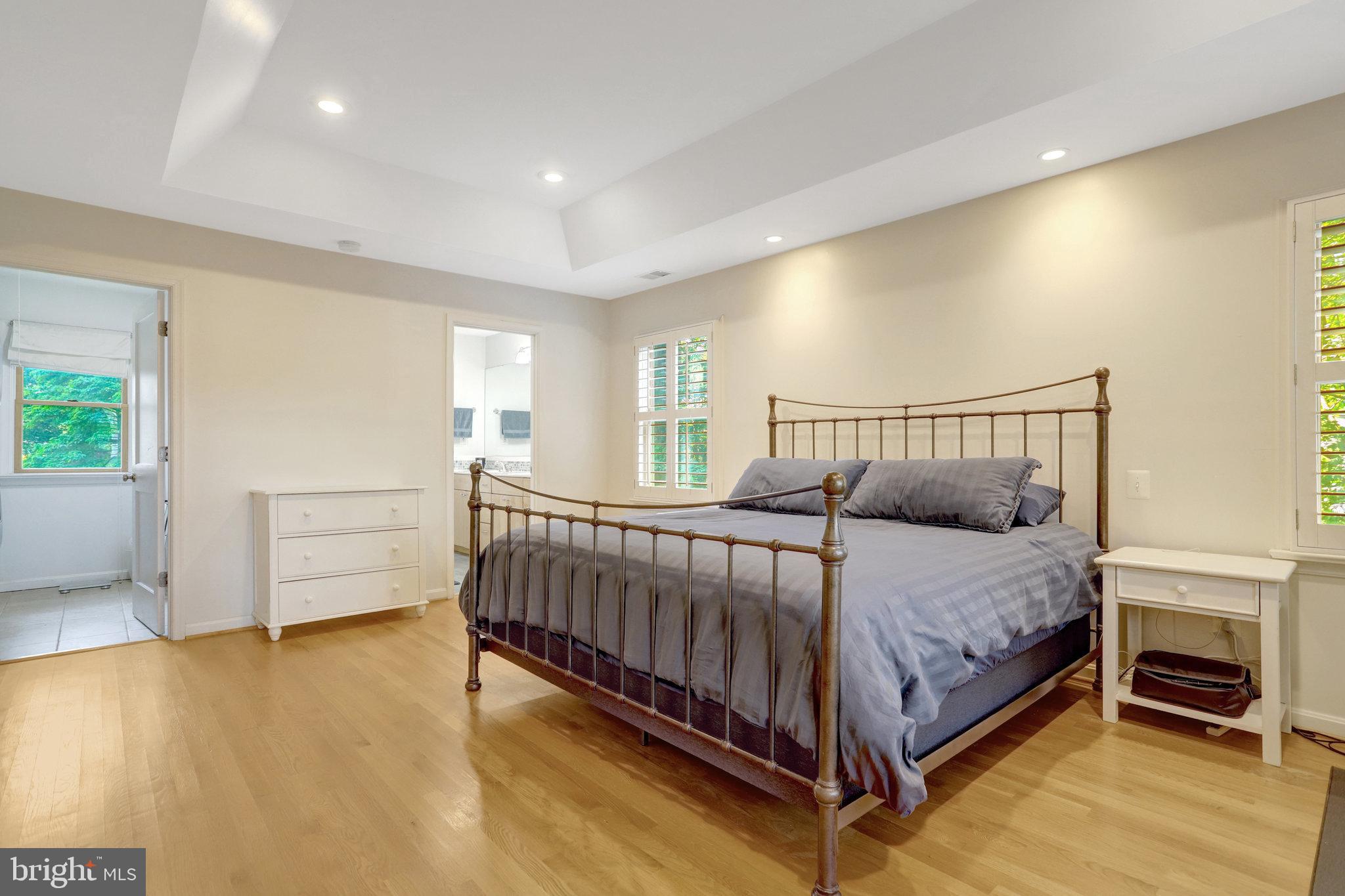 6433 OVERBROOK STREET