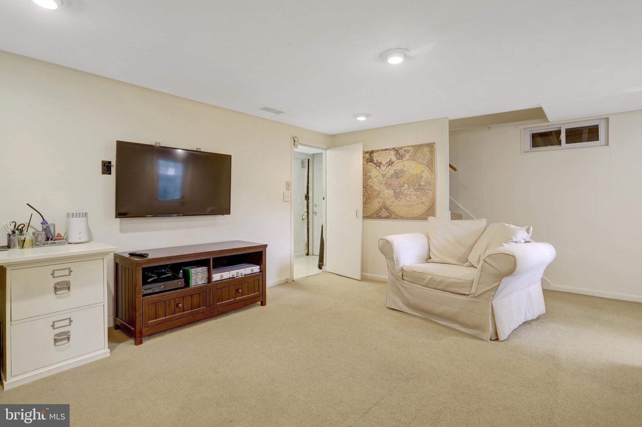 6433 OVERBROOK STREET