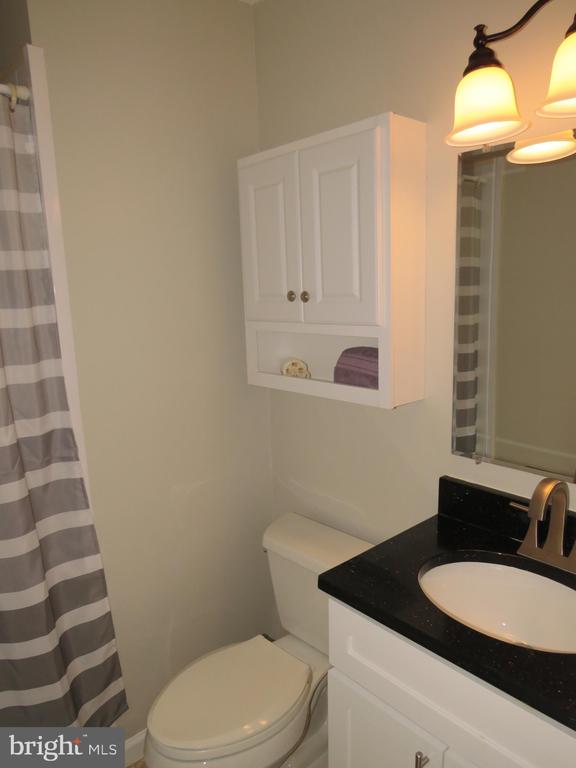 1709 IVY OAK SQUARE 18