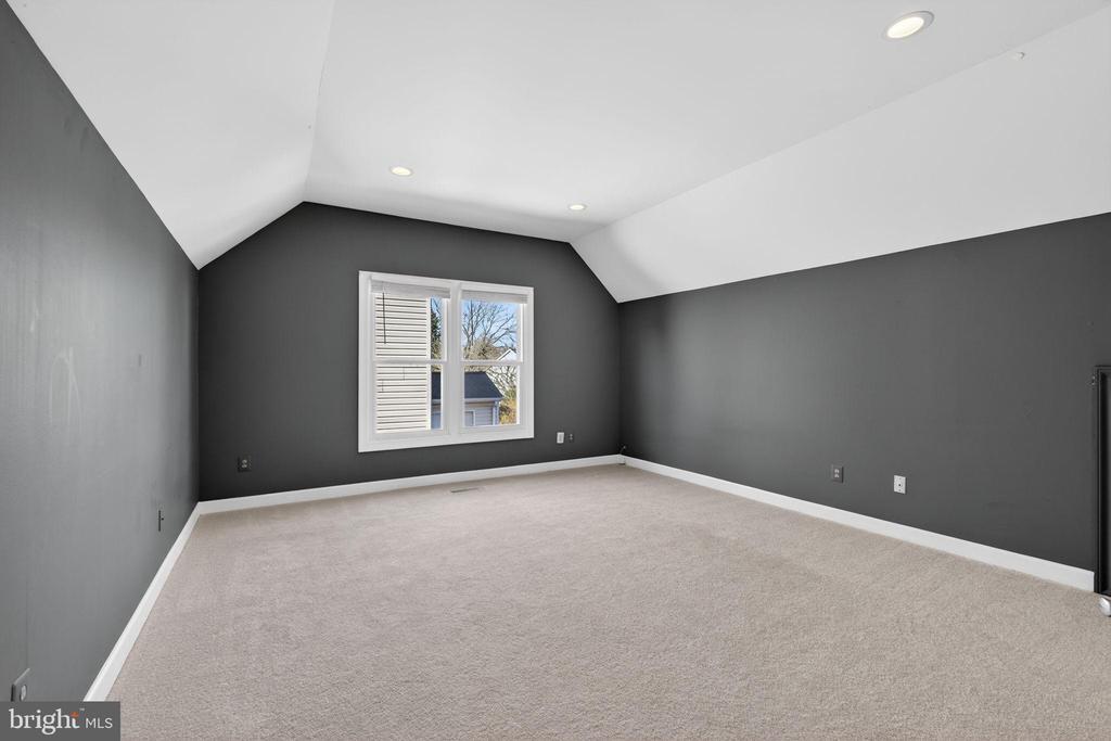 46526 CEDARHURST DRIVE