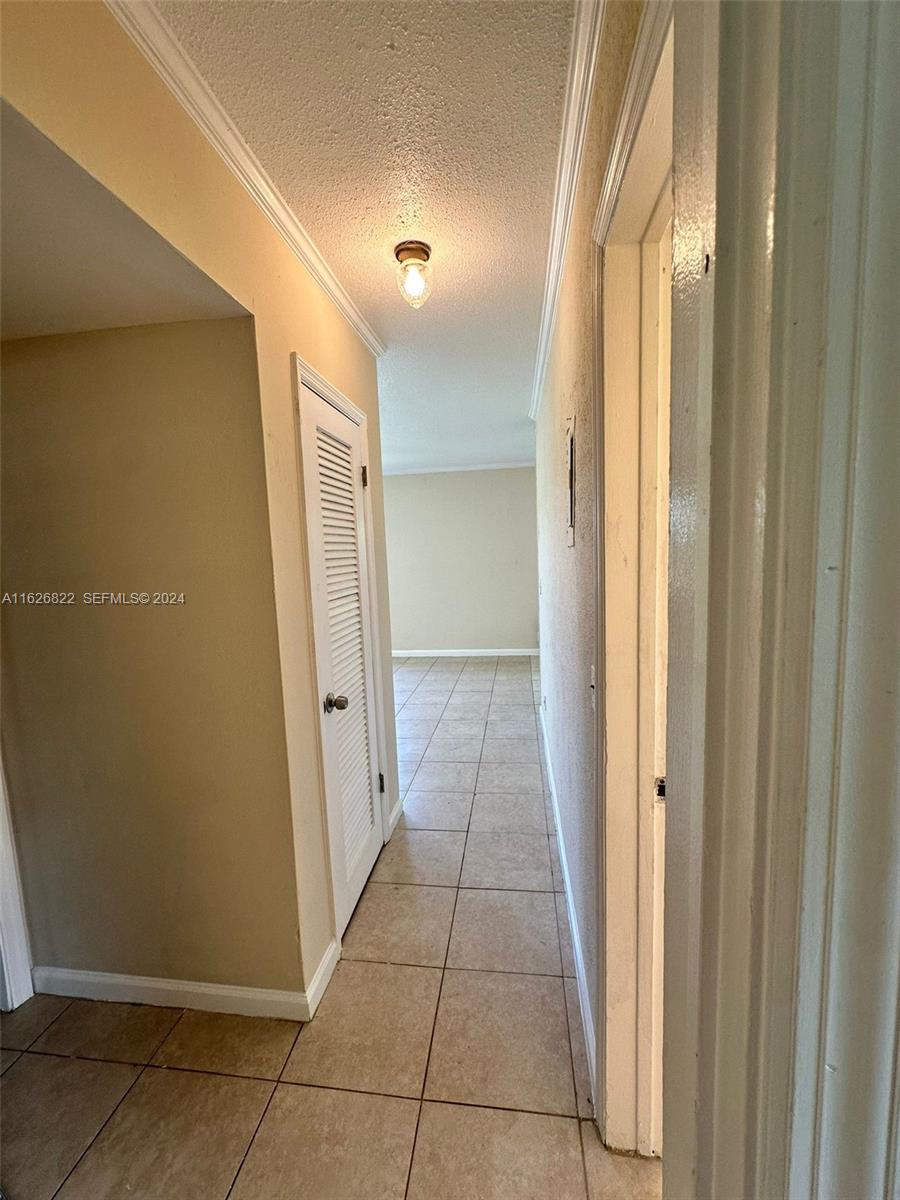 290 NE 40th Street 14