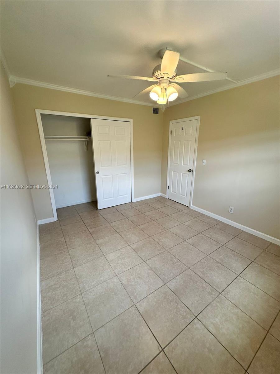 290 NE 40th Street 14
