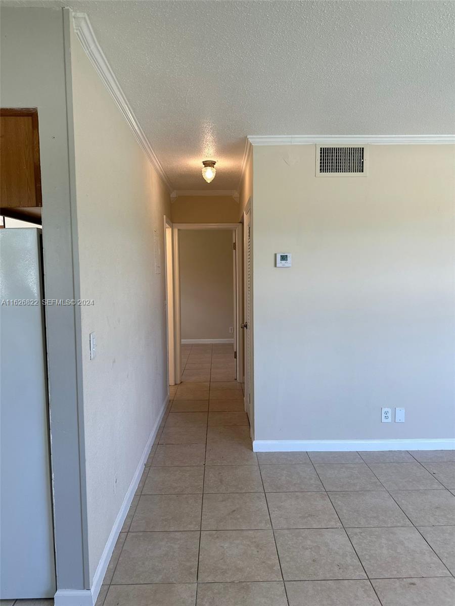 290 NE 40th Street 14