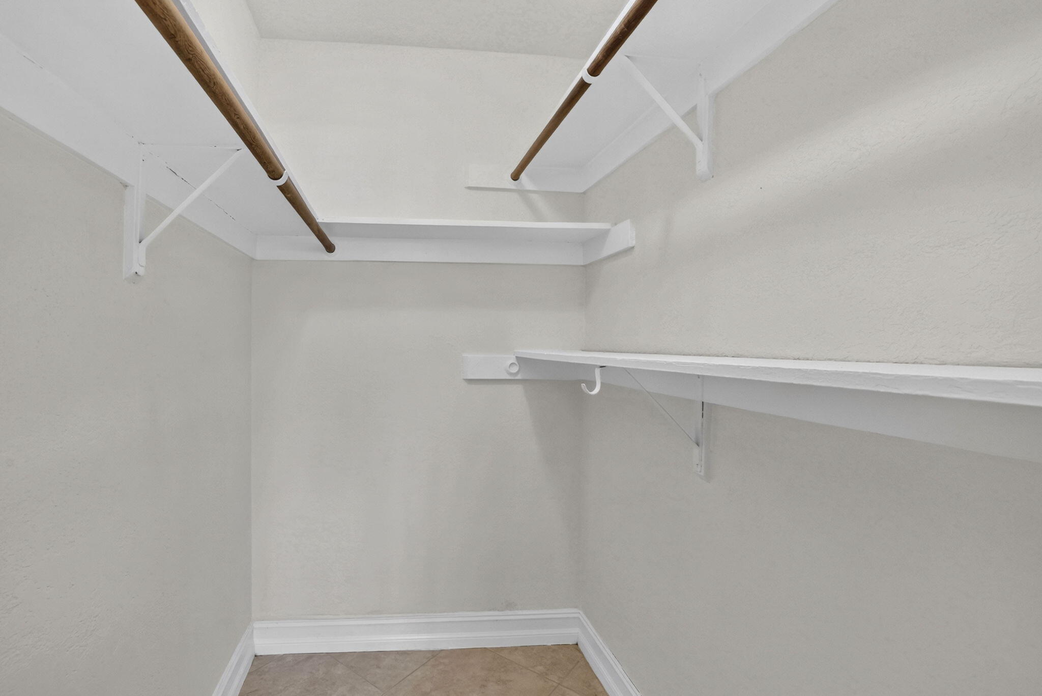 4051 NE 13TH Avenue NE 76-3