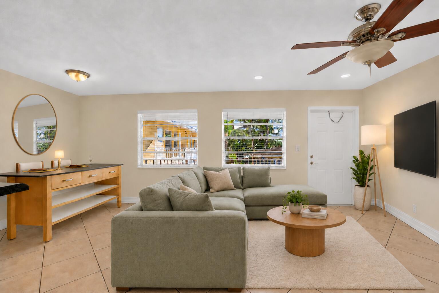 4051 NE 13TH Avenue NE 76-3