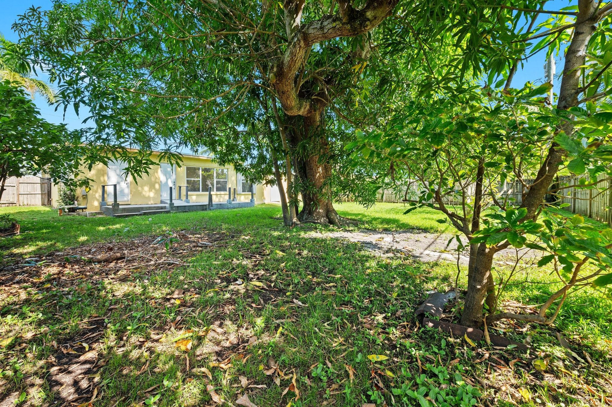 770 NW 38th Street