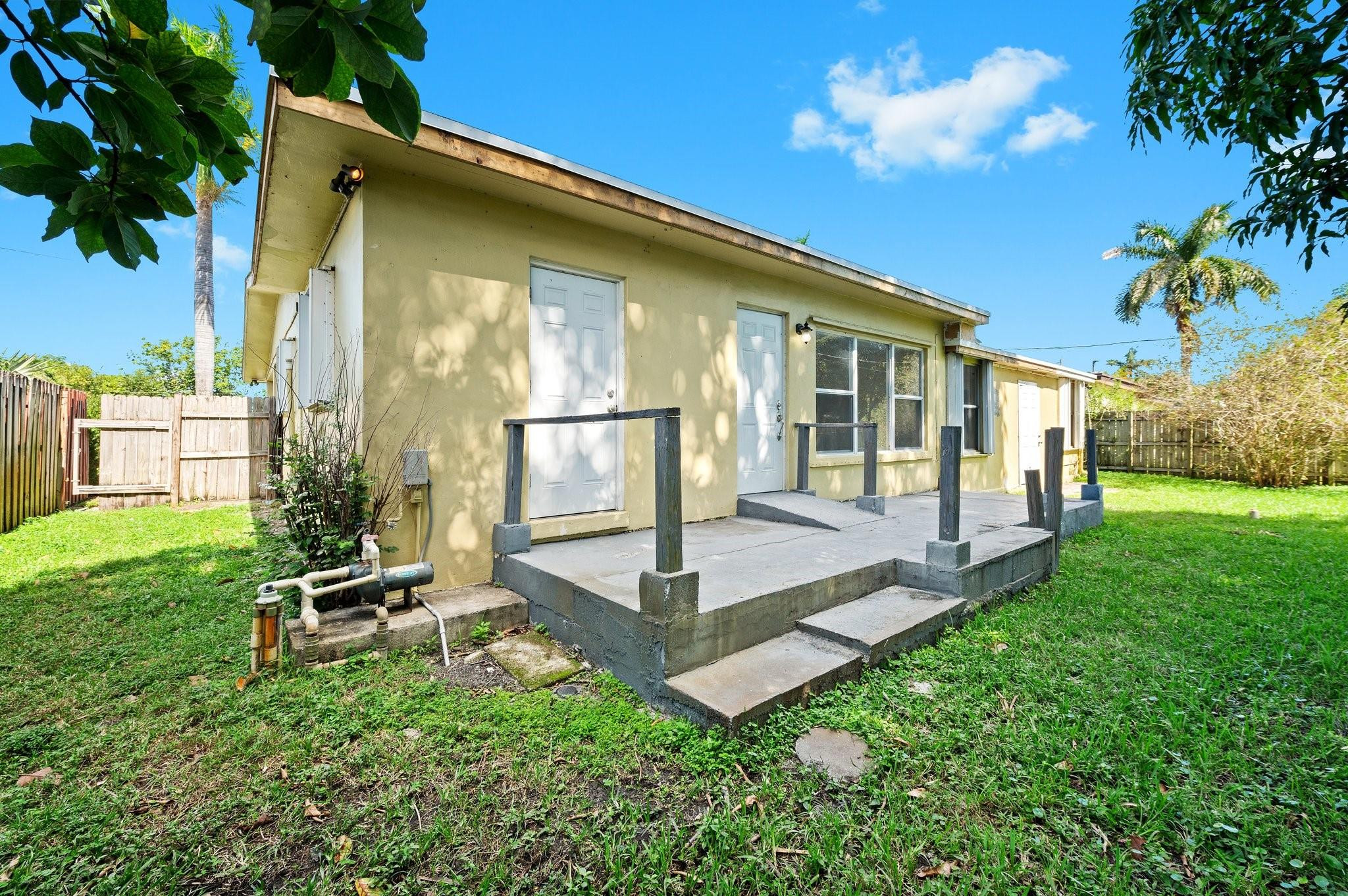 770 NW 38th Street