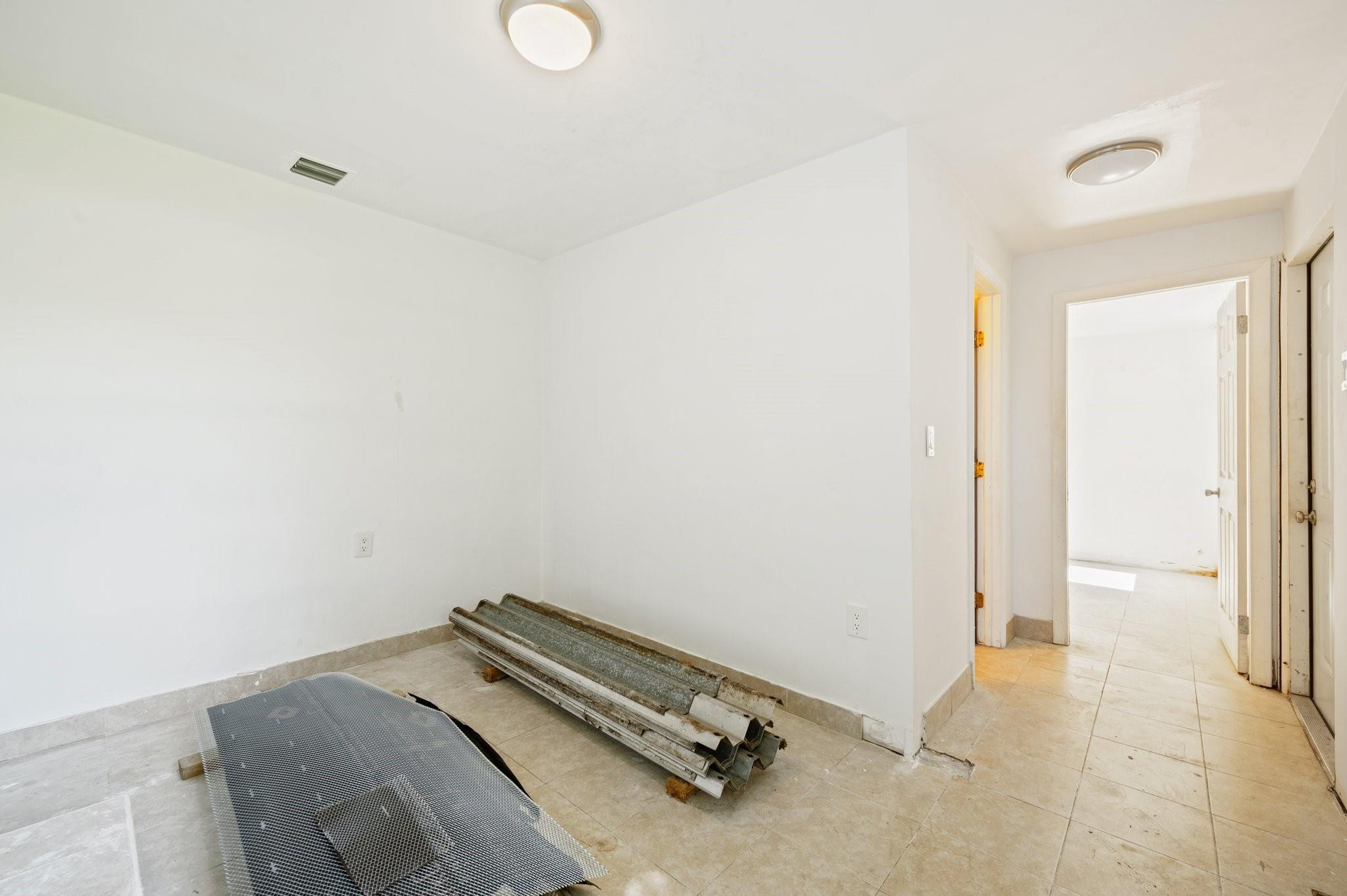 770 NW 38th Street