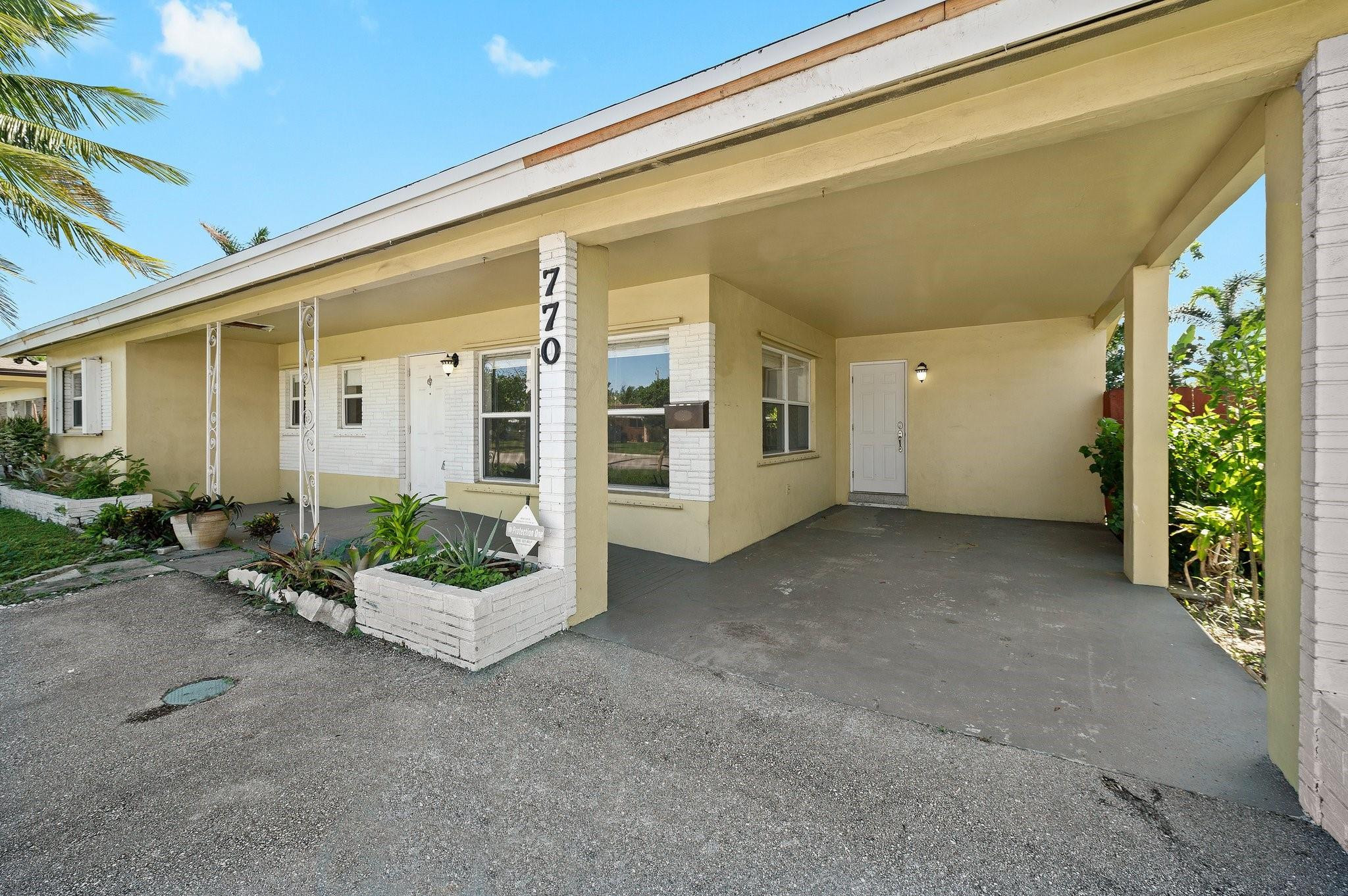 770 NW 38th Street