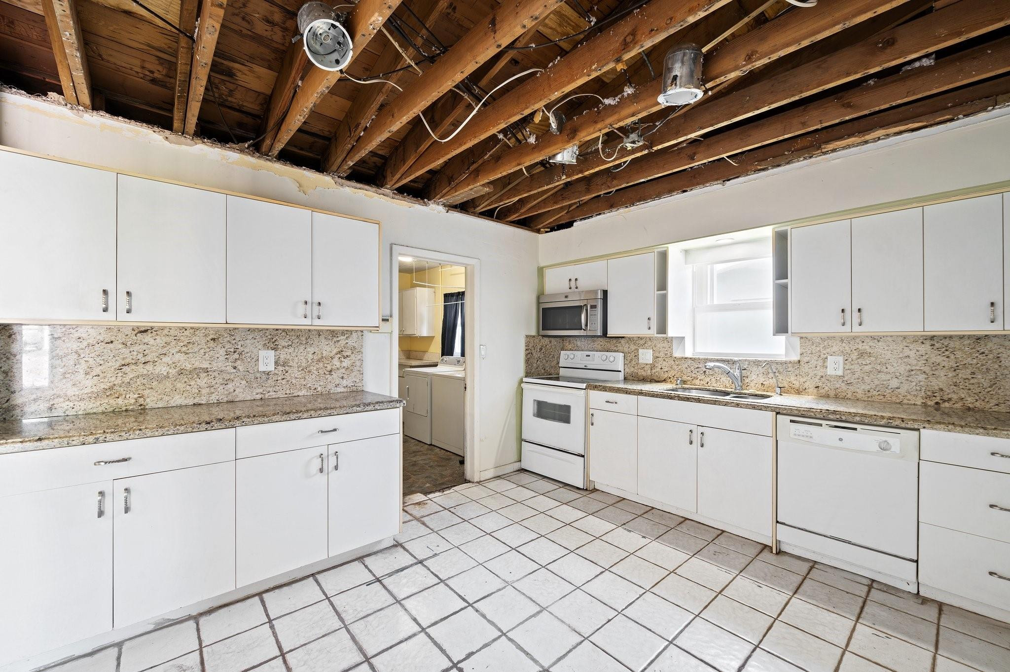 770 NW 38th Street