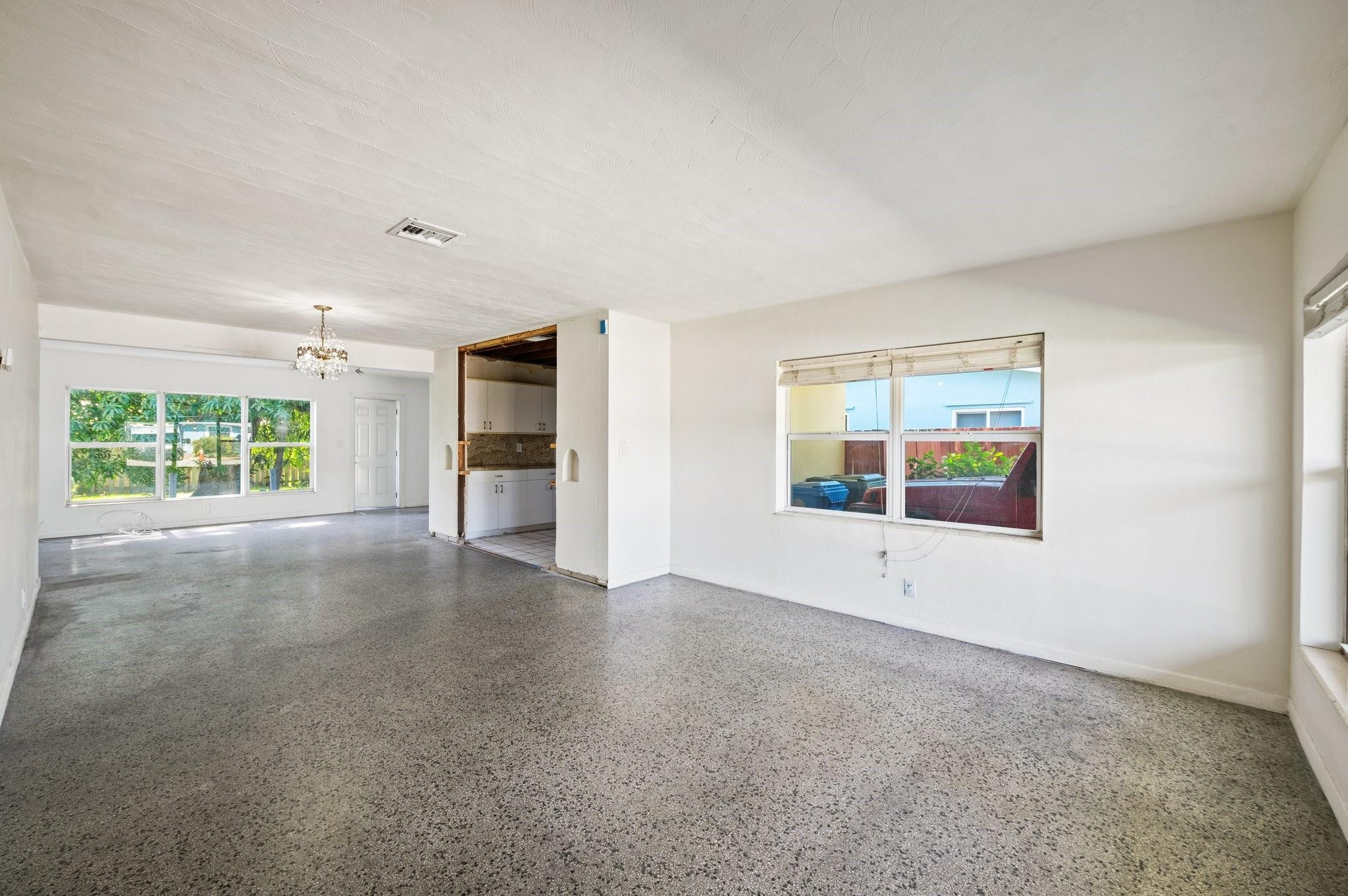 770 NW 38th Street