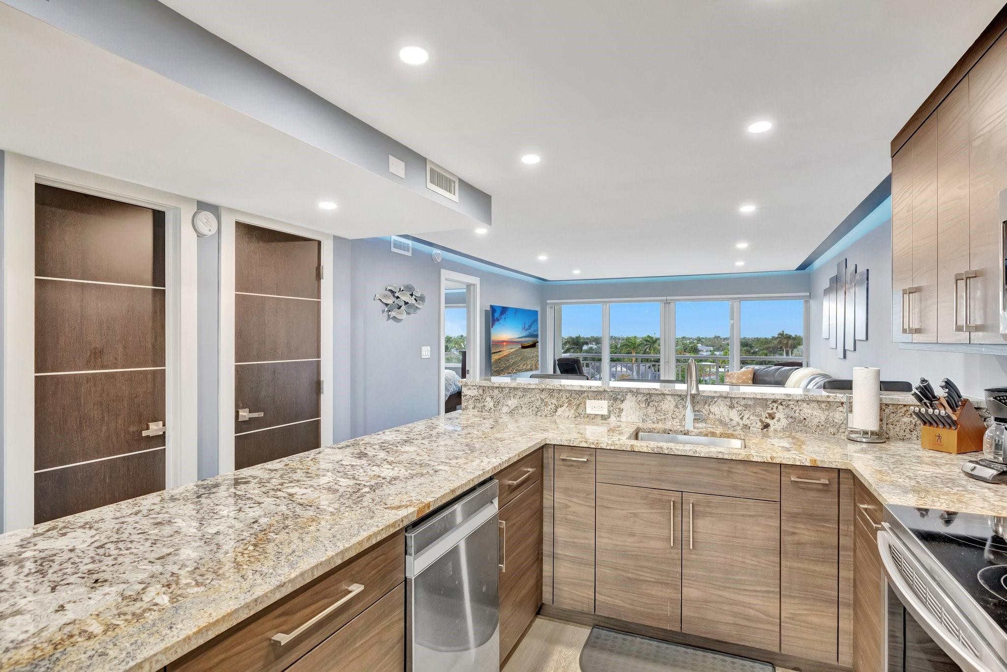 2611 N Riverside Drive 607