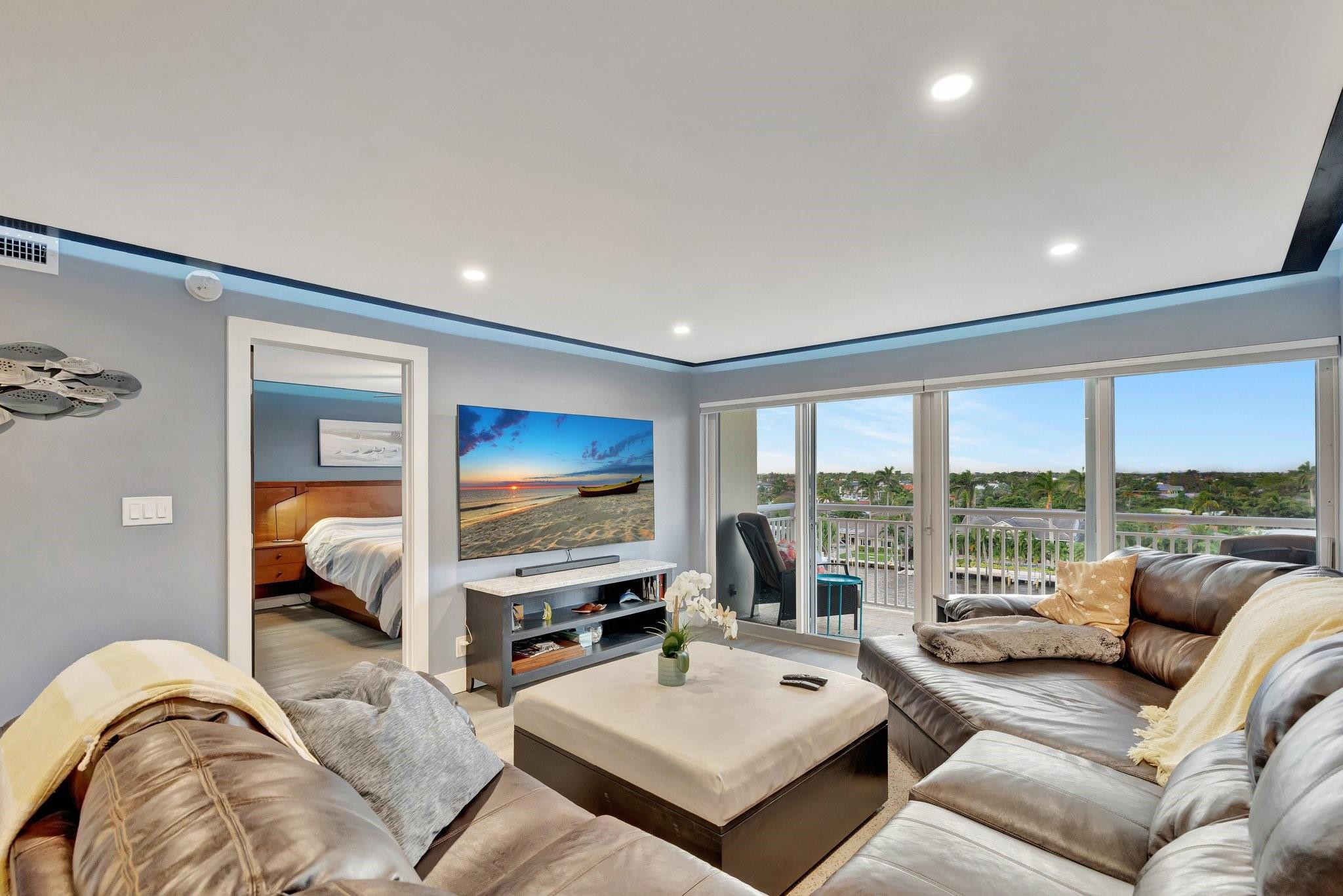 2611 N Riverside Drive 607