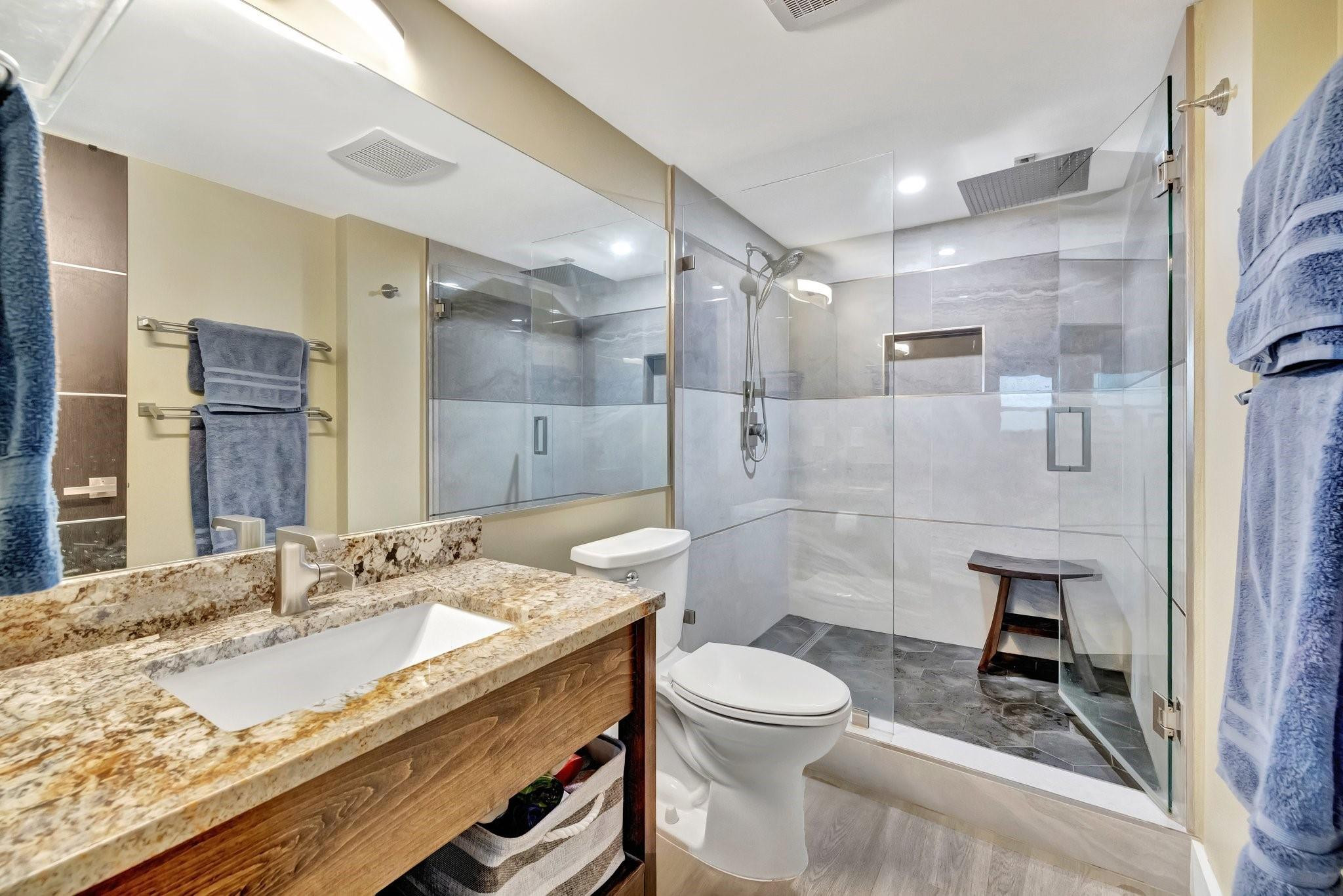2611 N Riverside Drive 607