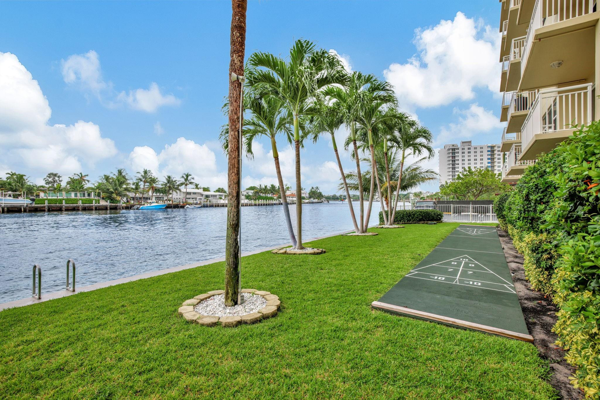 2611 N Riverside Drive 607