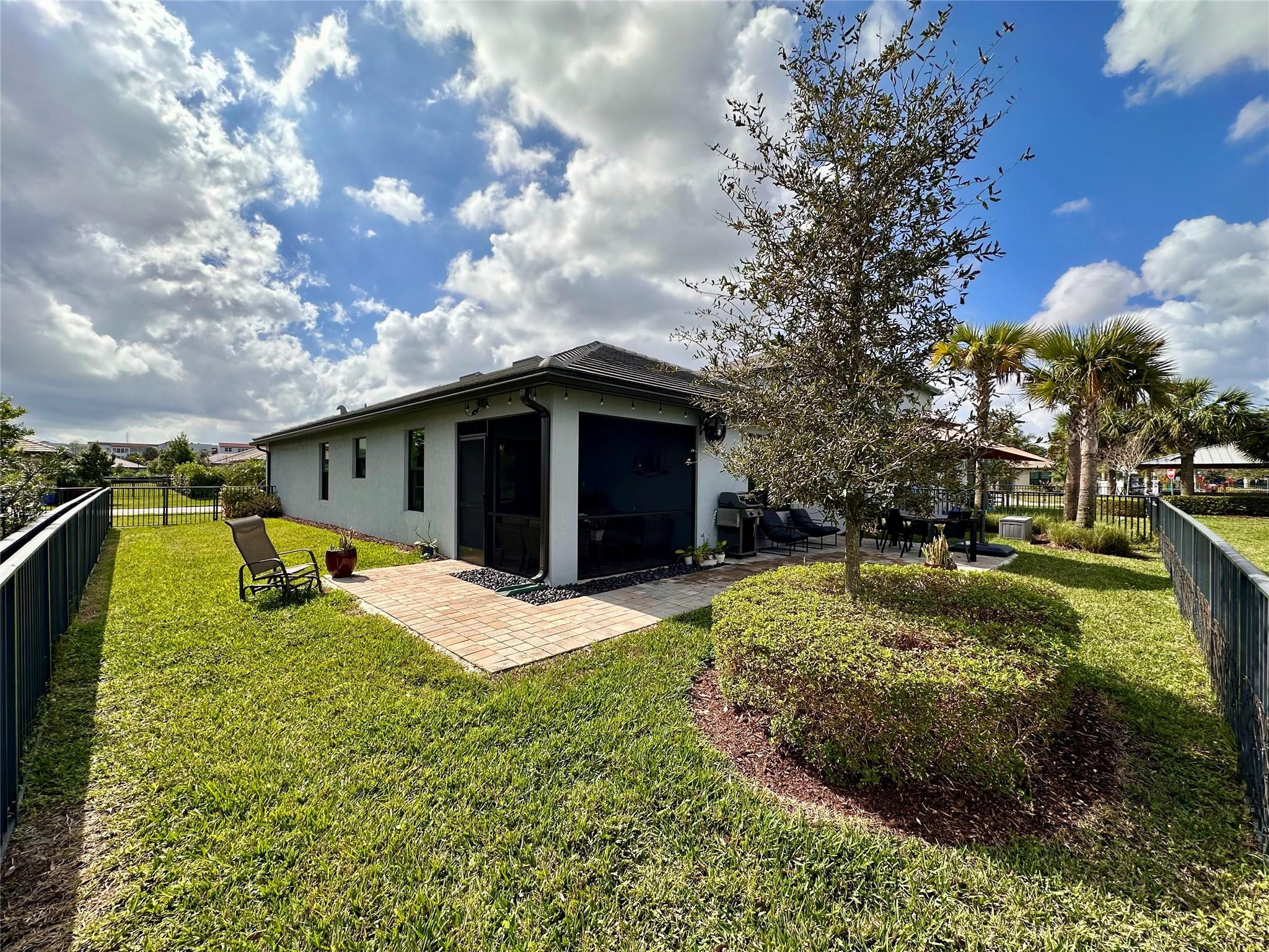 3165 Tamarind Drive