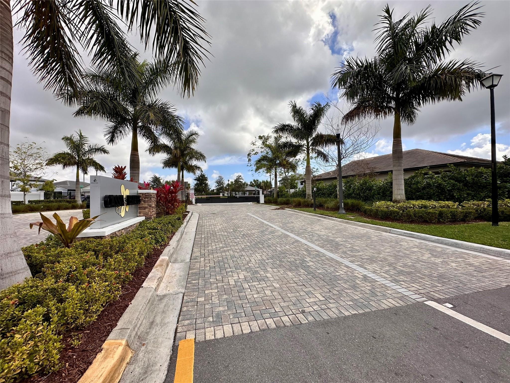 3165 Tamarind Drive