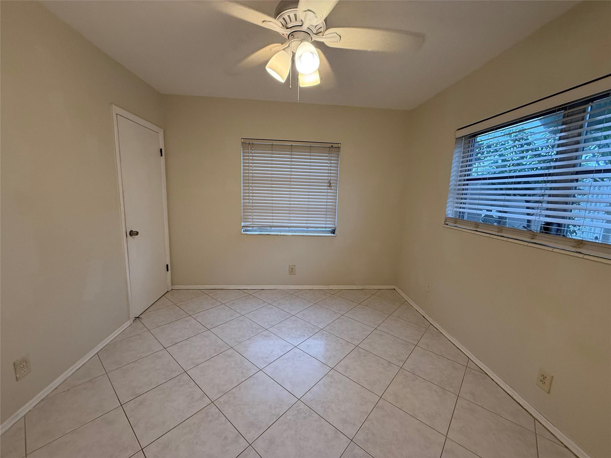 510 SW 15th Street 106