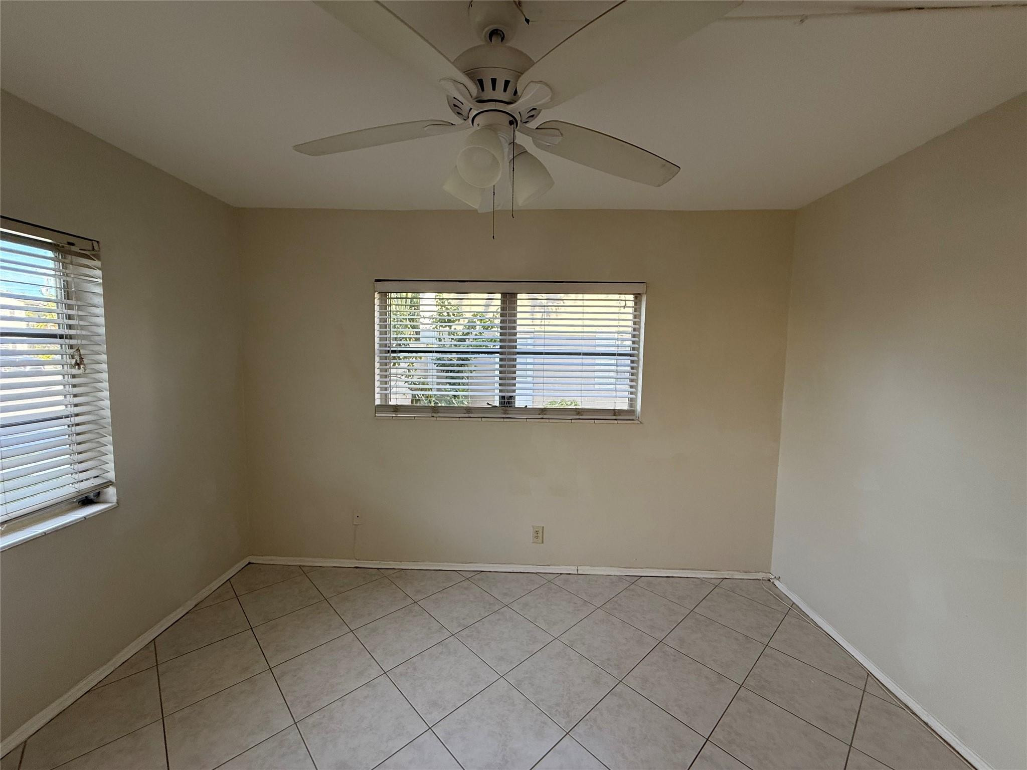 510 SW 15th Street 106