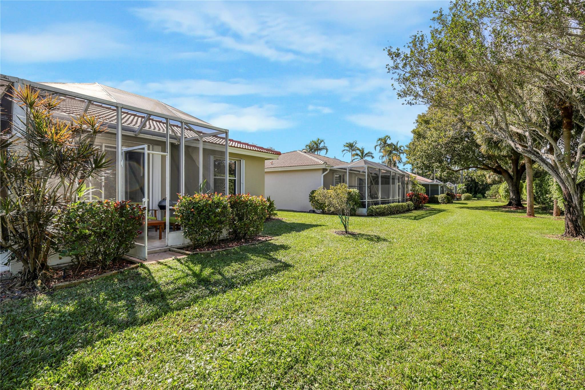 5743 Emerald Cay Terrace