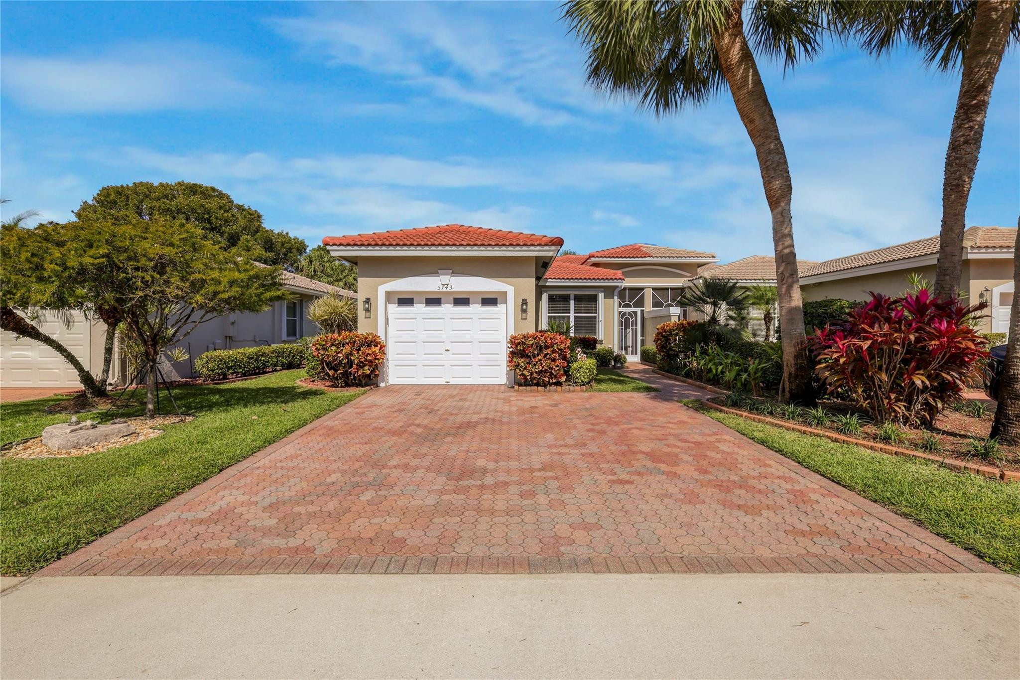 5743 Emerald Cay Terrace
