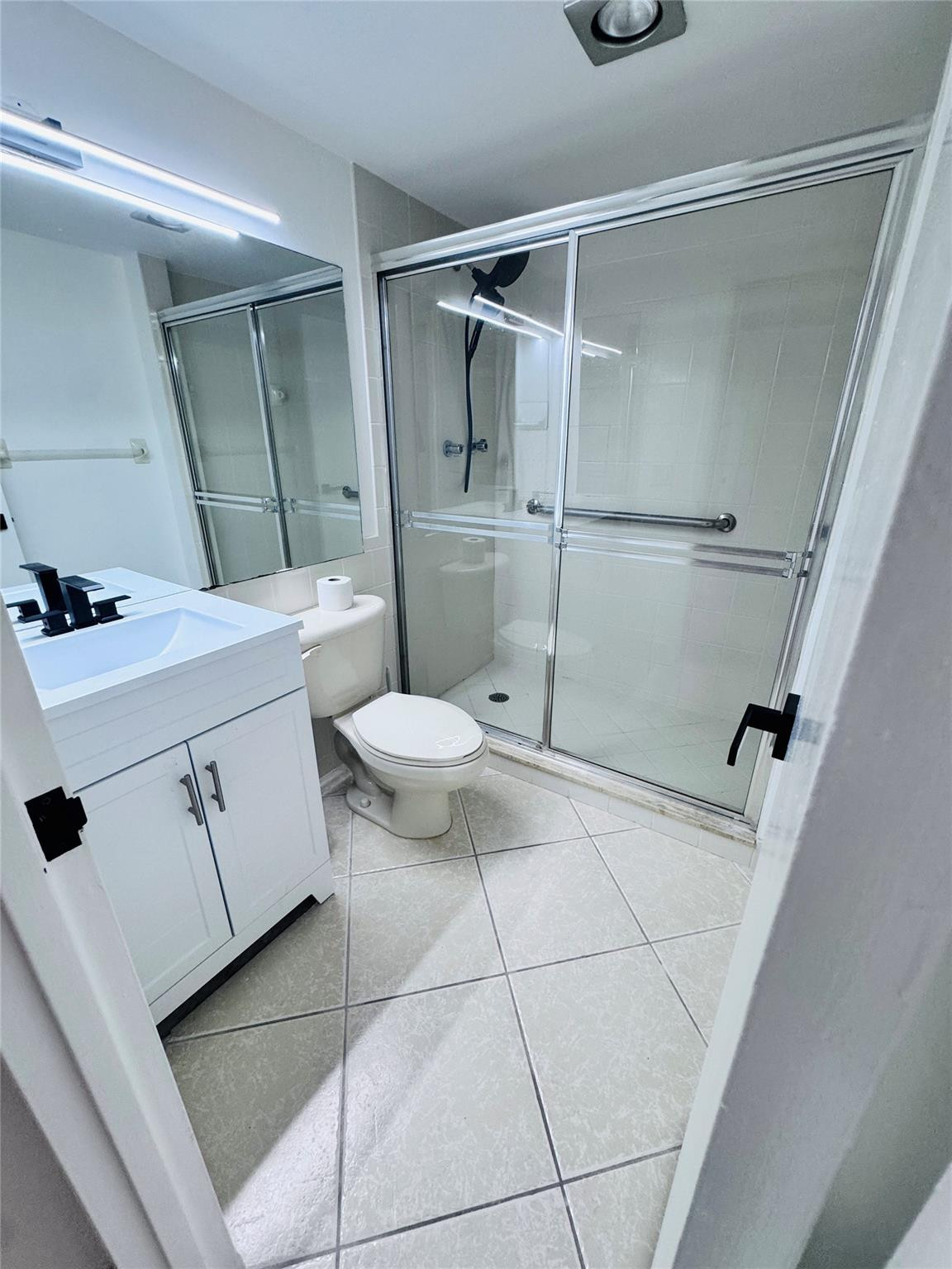 3004 NE 5th Terrace 302-C