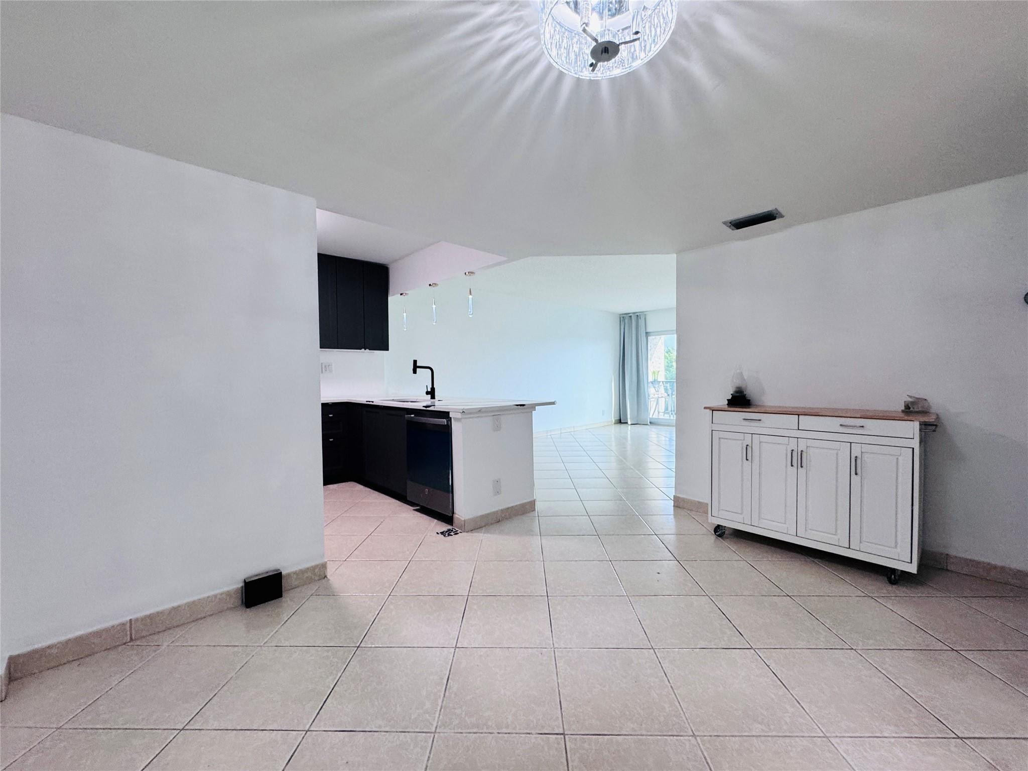 3004 NE 5th Terrace 302-C