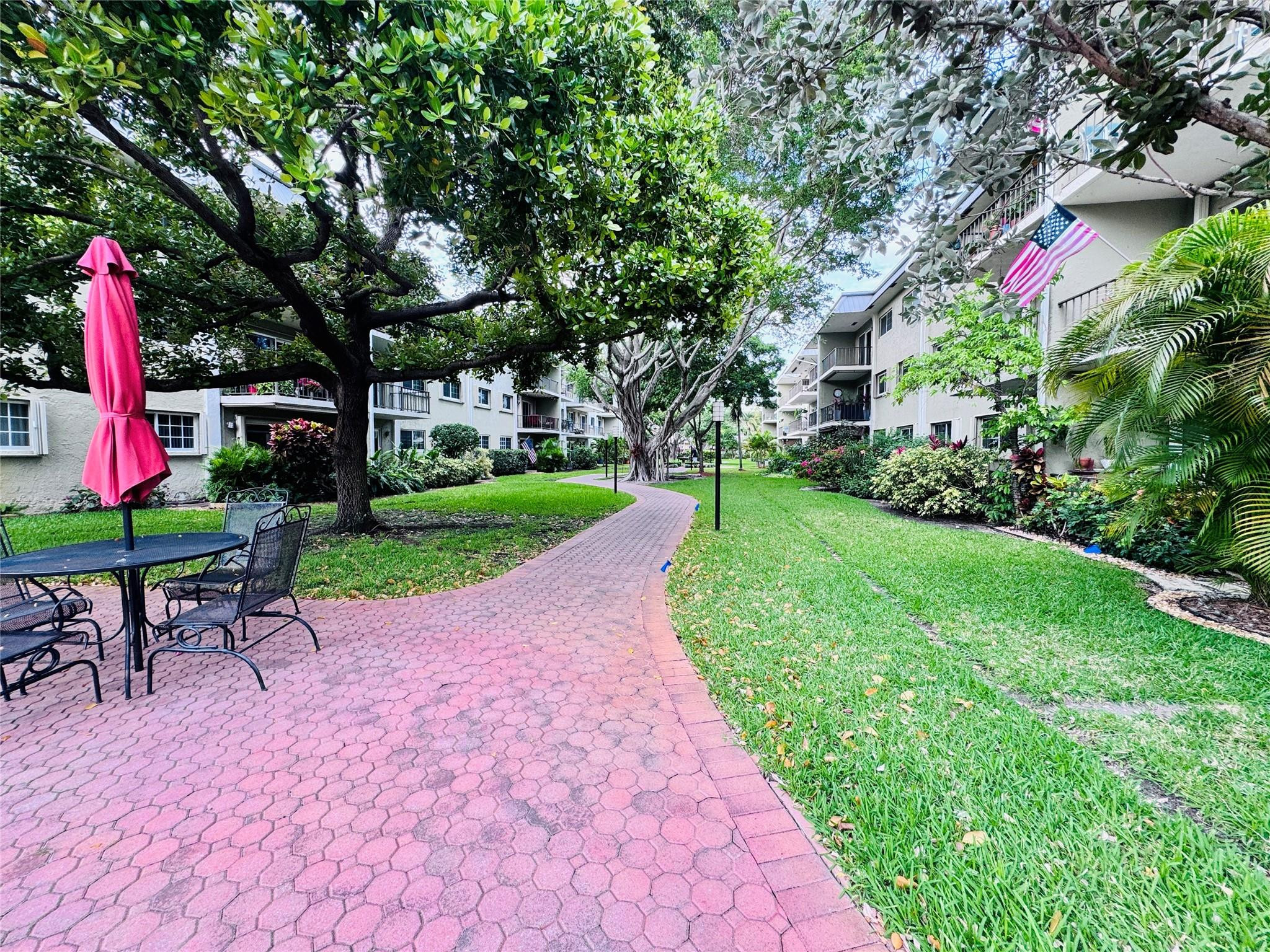 3004 NE 5th Terrace 302-C