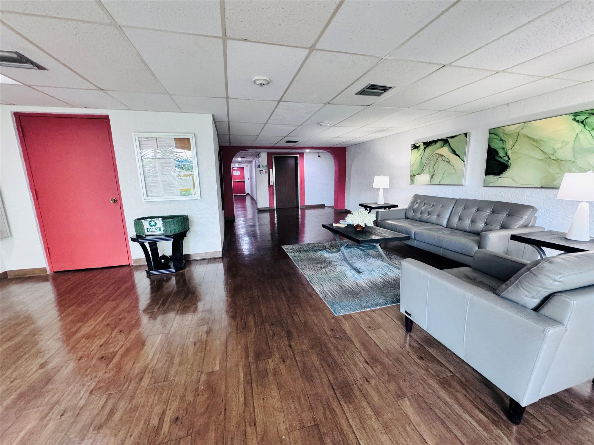 3004 NE 5th Terrace 302-C
