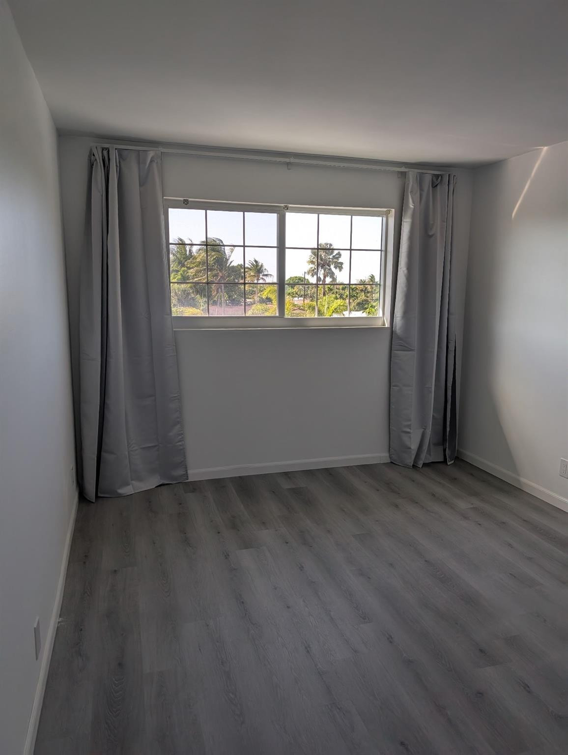 3004 NE 5th Terrace 302-C