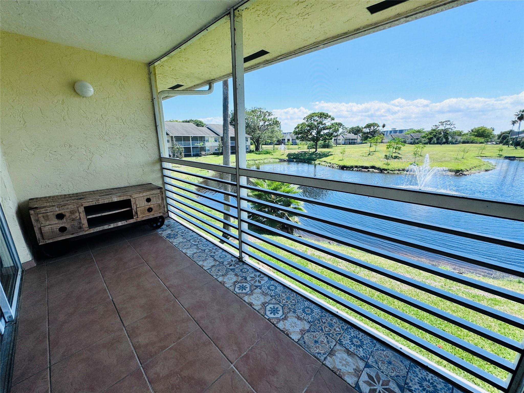 2827 N Course Drive 206