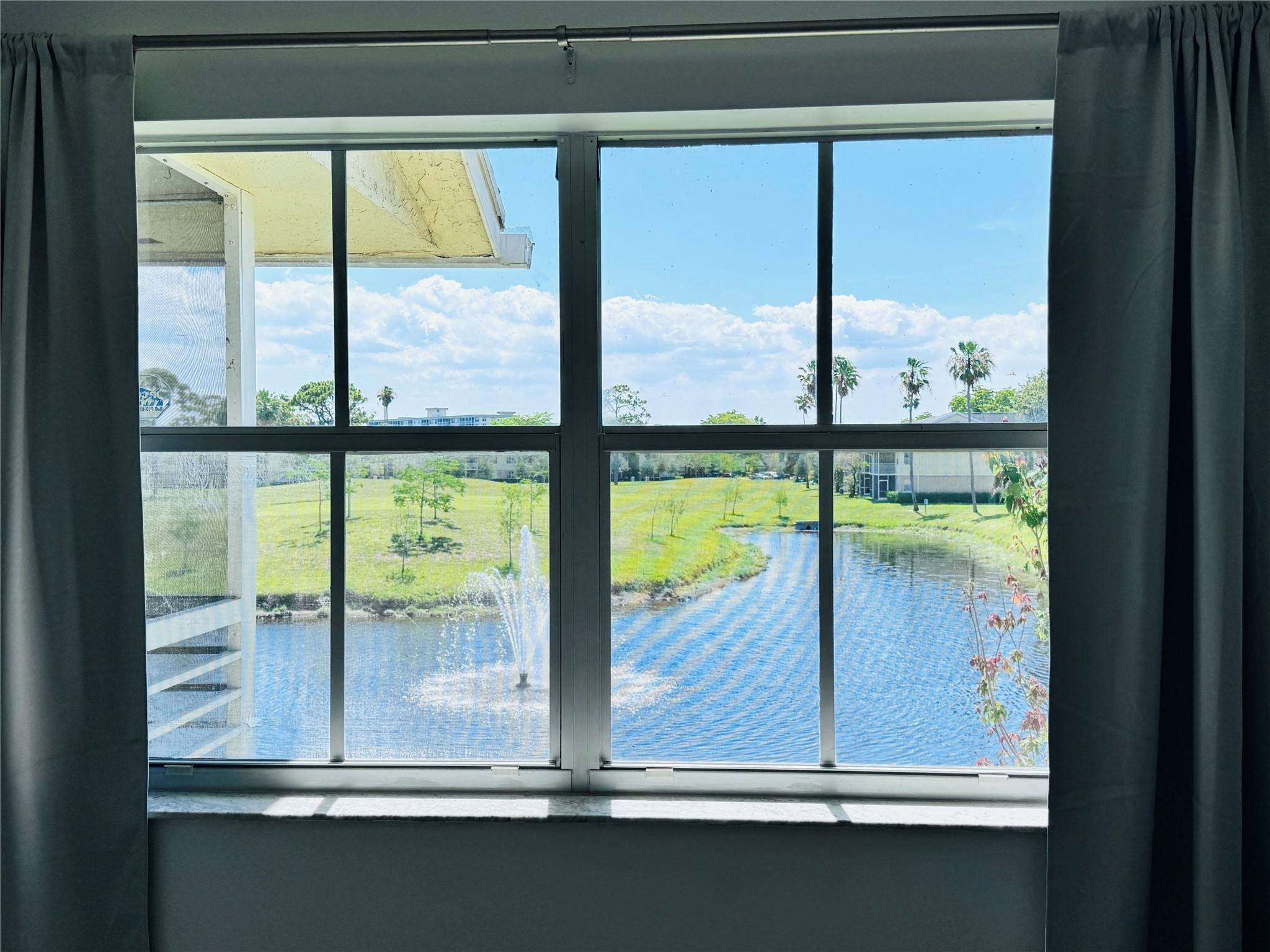 2827 N Course Drive 206