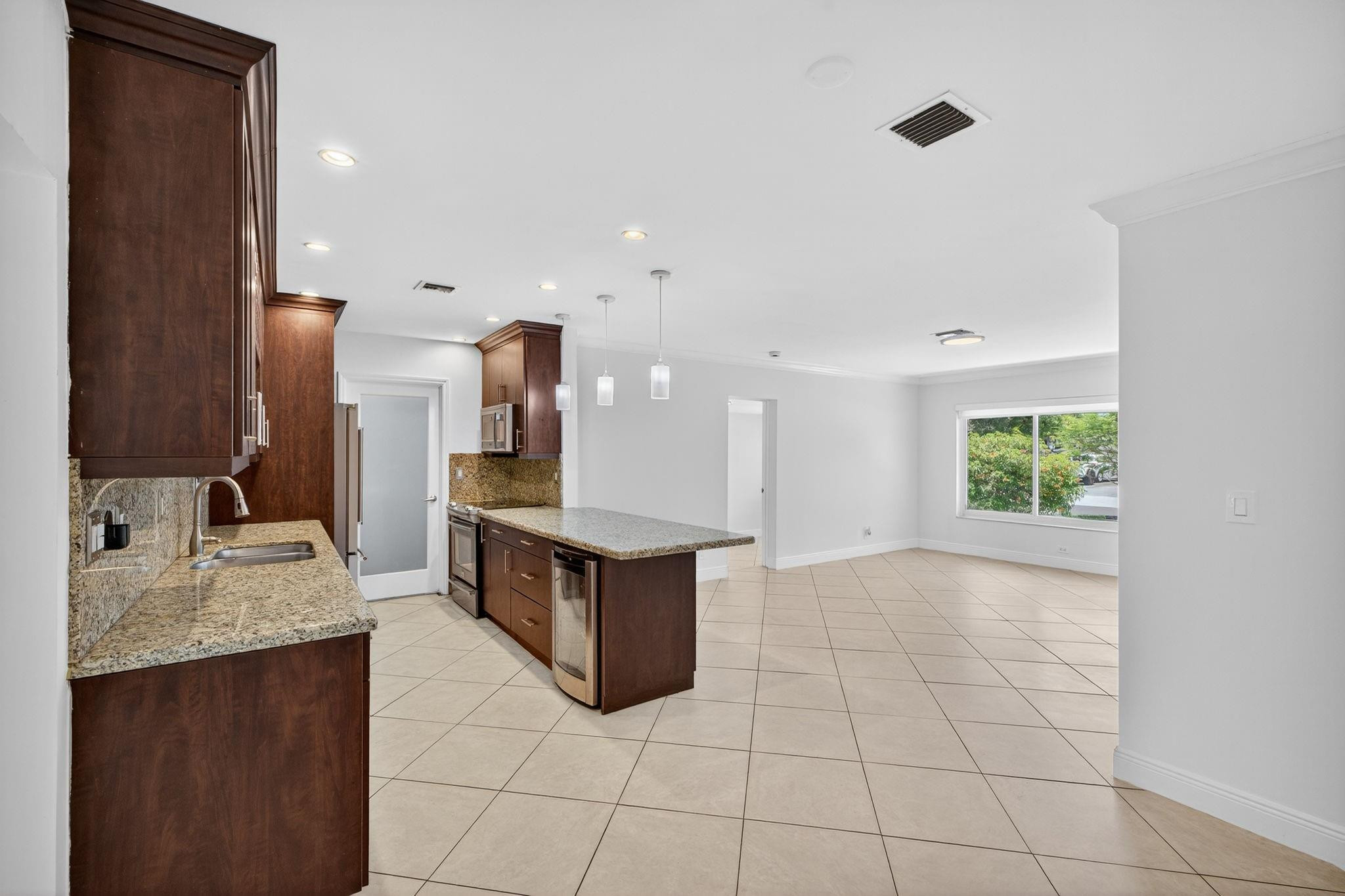 316 NW 24th Street