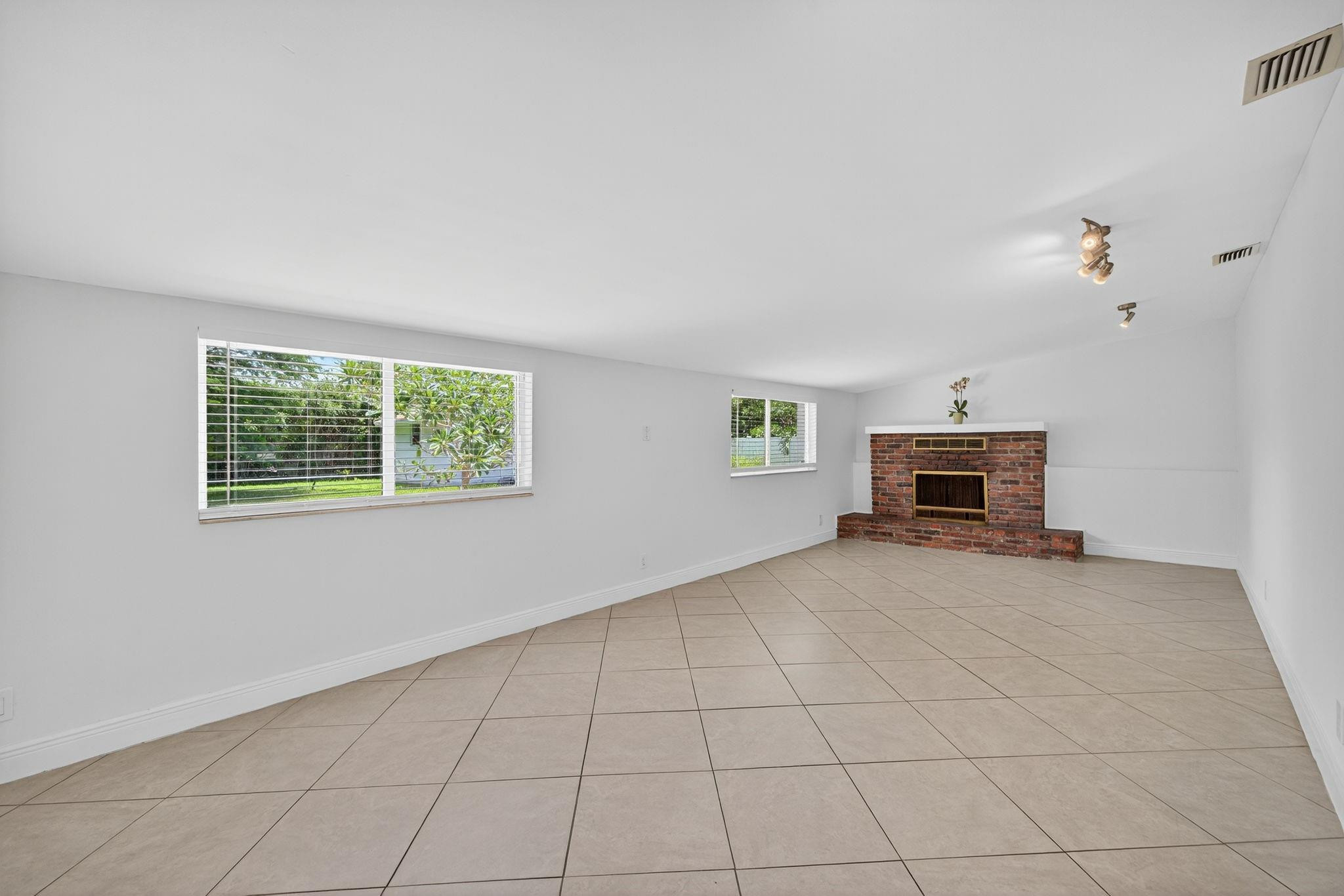 316 NW 24th Street