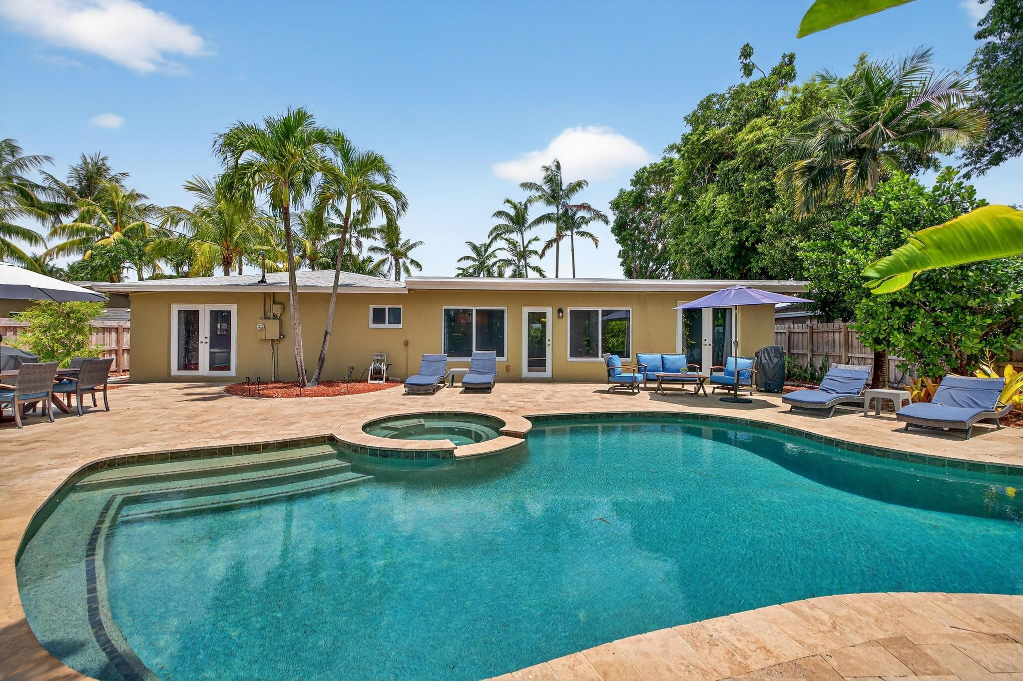 380 NW 35th Court
