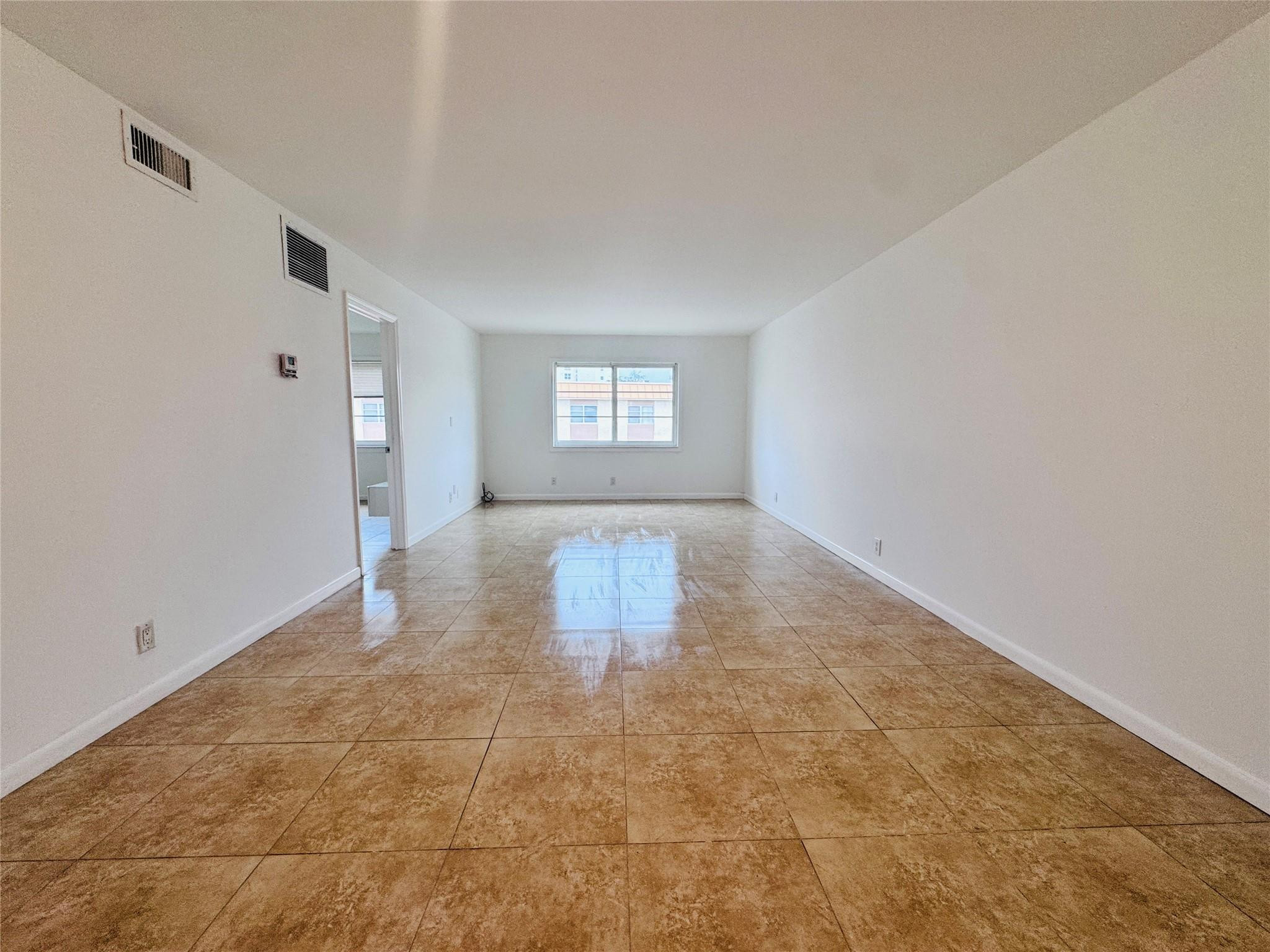 9 NE 19th Court C215