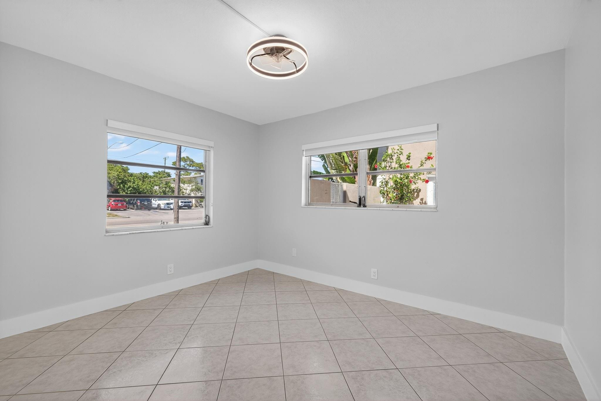 510 SW 15th Street 106