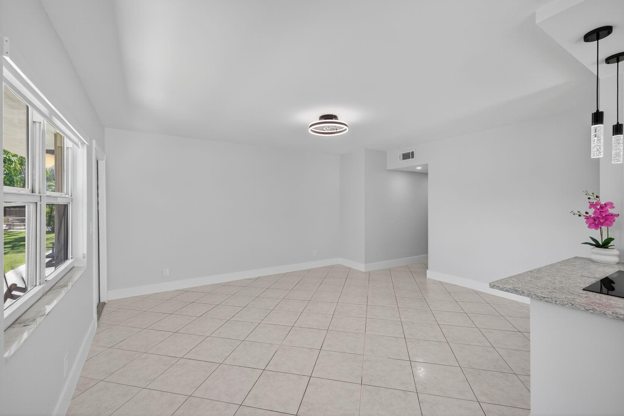 510 SW 15th Street 106