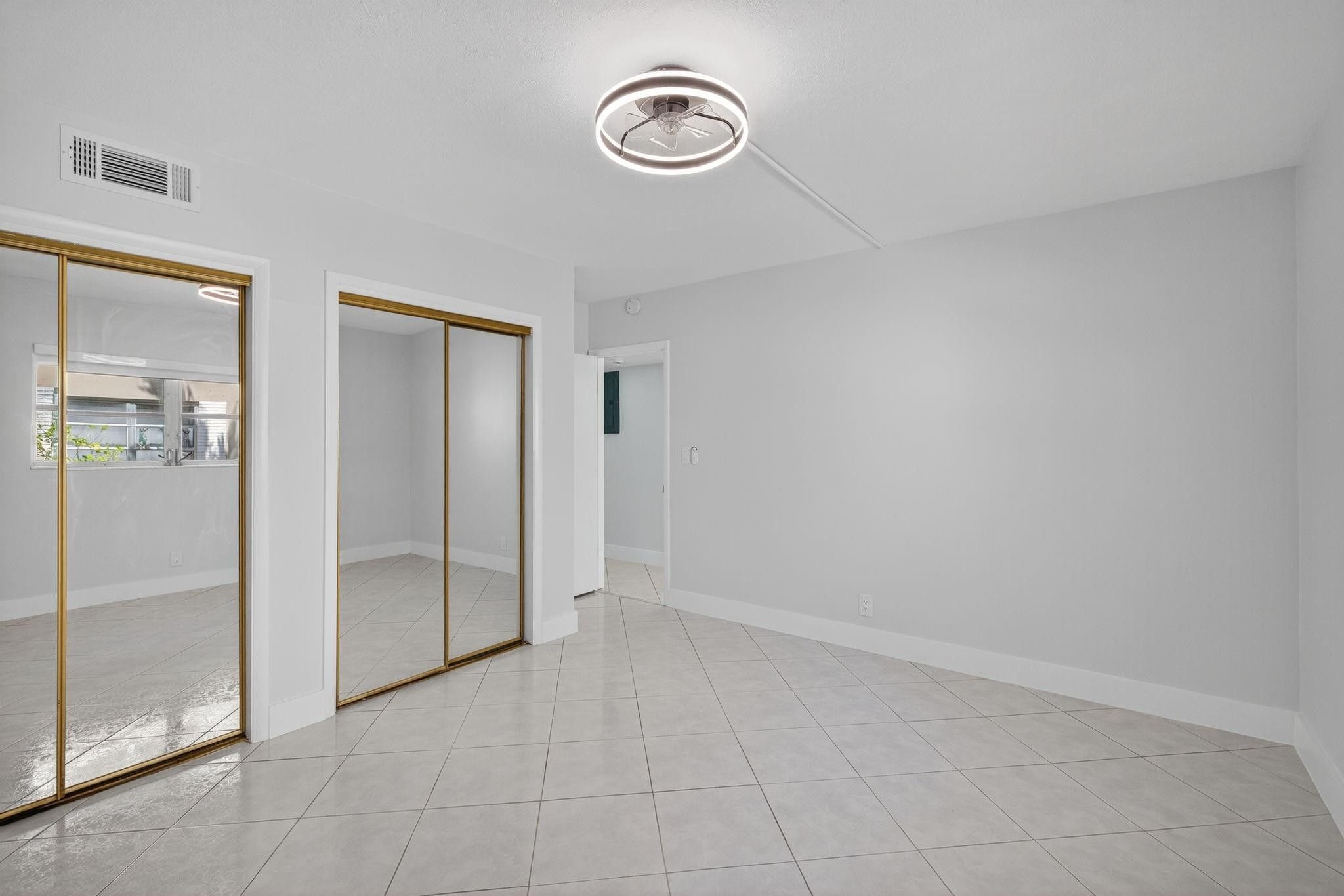 510 SW 15th Street 106