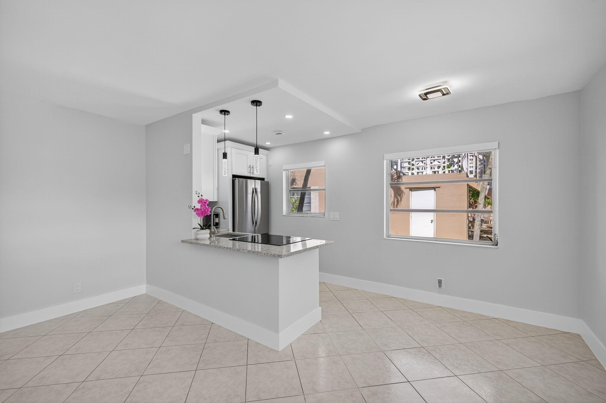 510 SW 15th Street 106